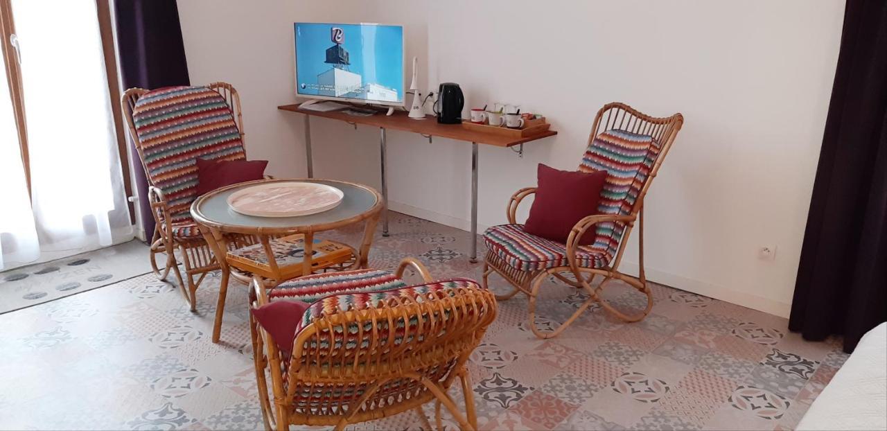 Chambre D'Hotes Du Mas Julianas Saint-Laurent-de-la-Salanque Dış mekan fotoğraf